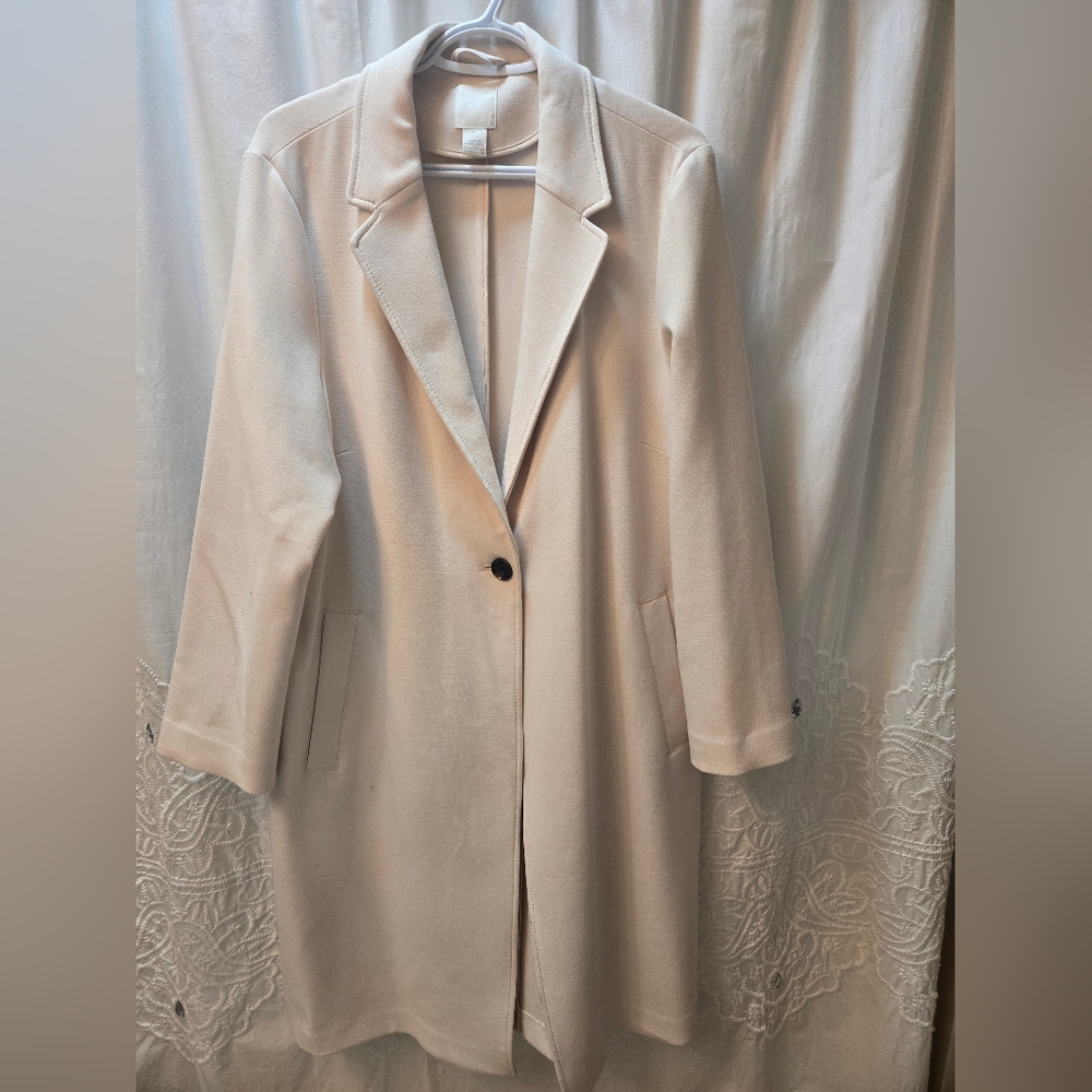 Elegant Cream Women's Coat